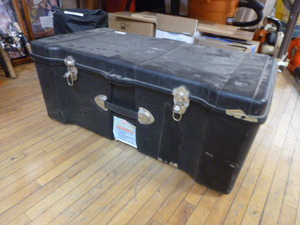 lot 64 image: Contico Deluxe Locker Tote with Some Tools