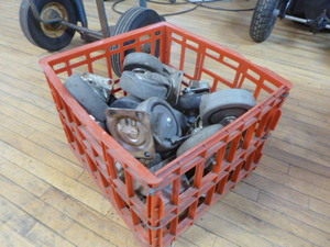 lot 71 image: Crate of Casters