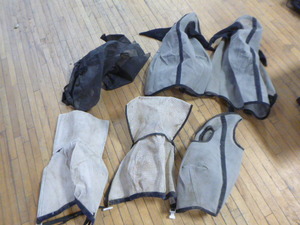 lot 87 image: 6 HorsePony Fly Masks