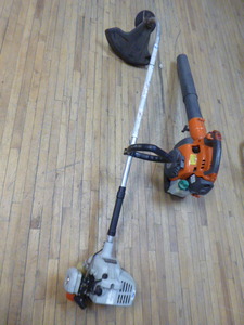 lot 114 image: Leaf Blower and Weed Trimmer