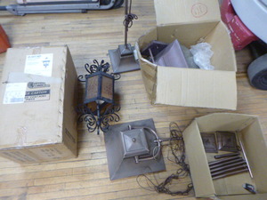lot 123 image: Miscellaneous Household Lighting