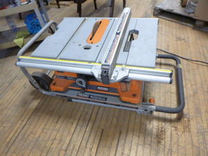 lot 149 image: Ridgid 10 Table Saw