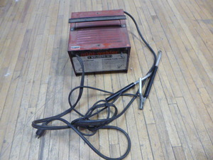 lot 152 image: Century Mini Welder
