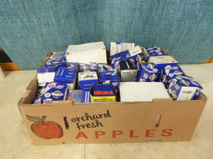 lot 165 image: Box of  Car Quest Automotive Thermostats