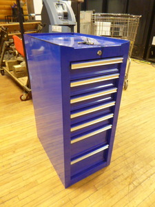 lot 170 image: US General 7 Drawer Cabinet