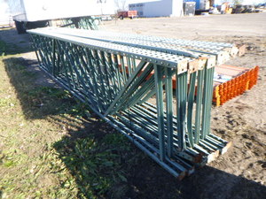 lot 6 image: 8 Pallet Racking 16 Frames