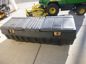 lot 176 image: Work Box Truck Toolbox