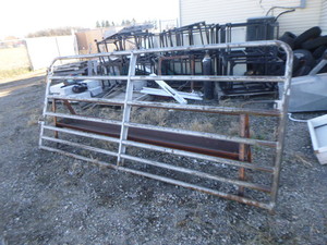 lot 179 image: Farm Gate and Trough Feeder