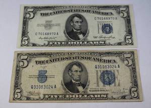 lot 26 image: 2 - Silver Certificates 5 Dollar Bills