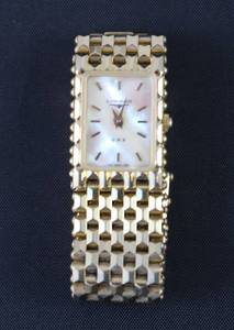 lot 40 image: Longines Mother of Pearl Ladies Wrist Watch