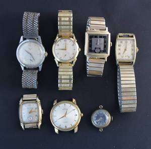 lot 42 image: Vintage Mens Wrist Watch Lot (7)