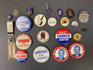 lot 3H image: 23 Vintage Political and Campaign Pins