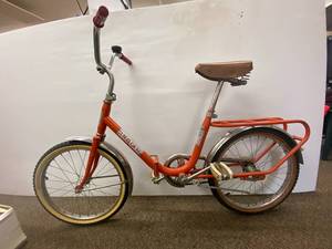 lot 6H image: Vintage Indian Deluxe Insta-Bike
