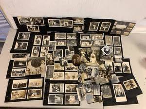lot 11 image: Vintage B&W Photo Collection