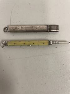lot 16 image: Vintage Sterling Silver Chatelaine pencil holder & Sampson Mordan mechanical pencil