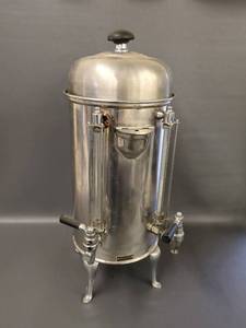 lot 37A image: Vintage American Metal Ware Urn