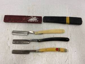 lot 45AB image: Vintage Straight Razor Set w Cases