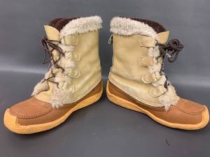 lot 54A image: Vintage Sorel Nanook Winter Boots Wool Lined