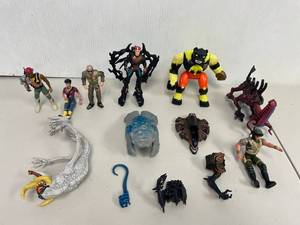lot 59 image: Vintage Action Figures Lot
