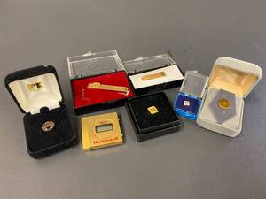 lot 68A image: Vintage Honeywell Collectibles Lot