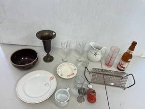 lot 73 image: Vintage Mixed Kitchenware Lot