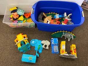 lot 79A image: Mixed Childrens Toy Bundle