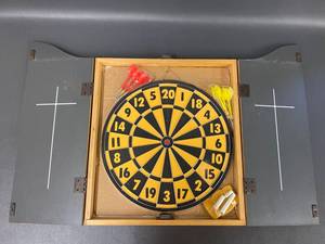 lot 84A image: Vintage Dartboard Set with Cabinet