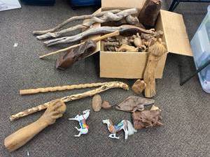 lot 89A image: Assorted Carved Wood Art and Decor Lot