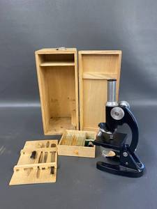 lot 91A image: Vintage Monocular Microscope Kit