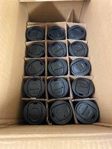 lot 97A image: 3M 18oz Stainless Steel Travel Mugs