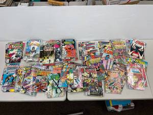 lot 99 image: Over 20lbs Marvel & DC Comics Vintage Collection Lot