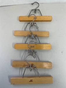 lot 116 image: Vintage Setwell & Softwell Hangers