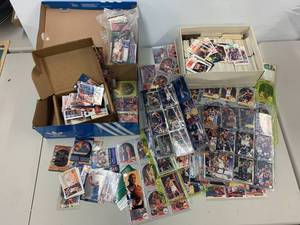lot 118A image: Assorted Basketball Card Collection