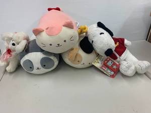 lot 119A image: Assorted Plush Toy Collection