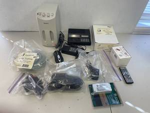 lot 123 image: Mixed Electronics & Accessories Lot