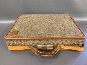 lot 202C image: Hartmann Vintage Leather Briefcase