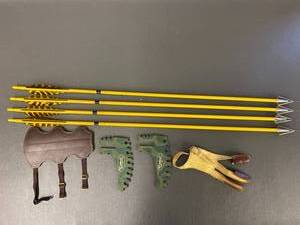 lot 208C image: Archery Accessory Set with Arrows