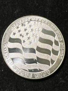 1 TROY OZ .999 FINE SILVER GOLDEN STATE MINT ROUND