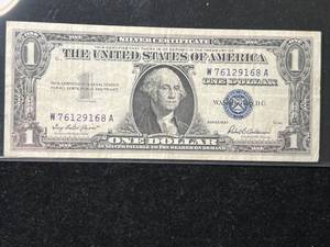 1957 US BLUE SEAL $1 SILVER CERTIFICATE