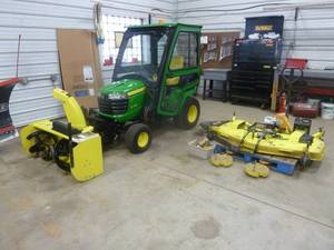 lot 2 image: 2012 John Deere X750 Diesel Tractor