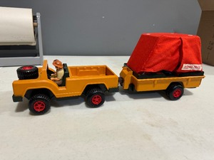 lot 47 image: Vintage Fisher Price Safari Truck and Camping Set