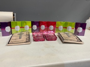 lot 49 image: Mary Kay Gifts - Bags, Lotions, Fragrance