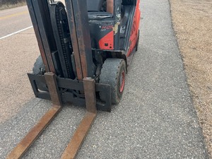 lot 3 image: Linde Diesel Forklift