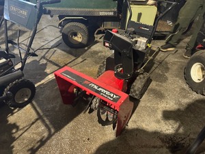 lot 8 image: Murray Electric Start Snowblower