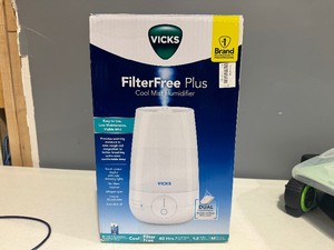 lot 69 image: Vicks Cool Mist Humidifier