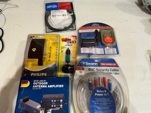 lot 91 image: Electronics - Outdoor Antenna Amplifier, HD Video Cable, Philips RF Modulator and more