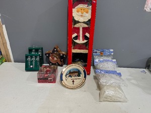 lot 99 image: Christmas Decor and More