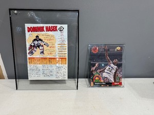 lot 82 image: Framed Shaquille ONeal and Dominik Hasek Memorabilia