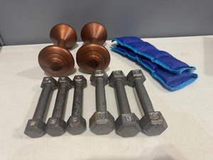 lot 57 image: Home Gym Weights