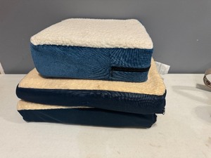lot 77 image: Three Comfort Cushions